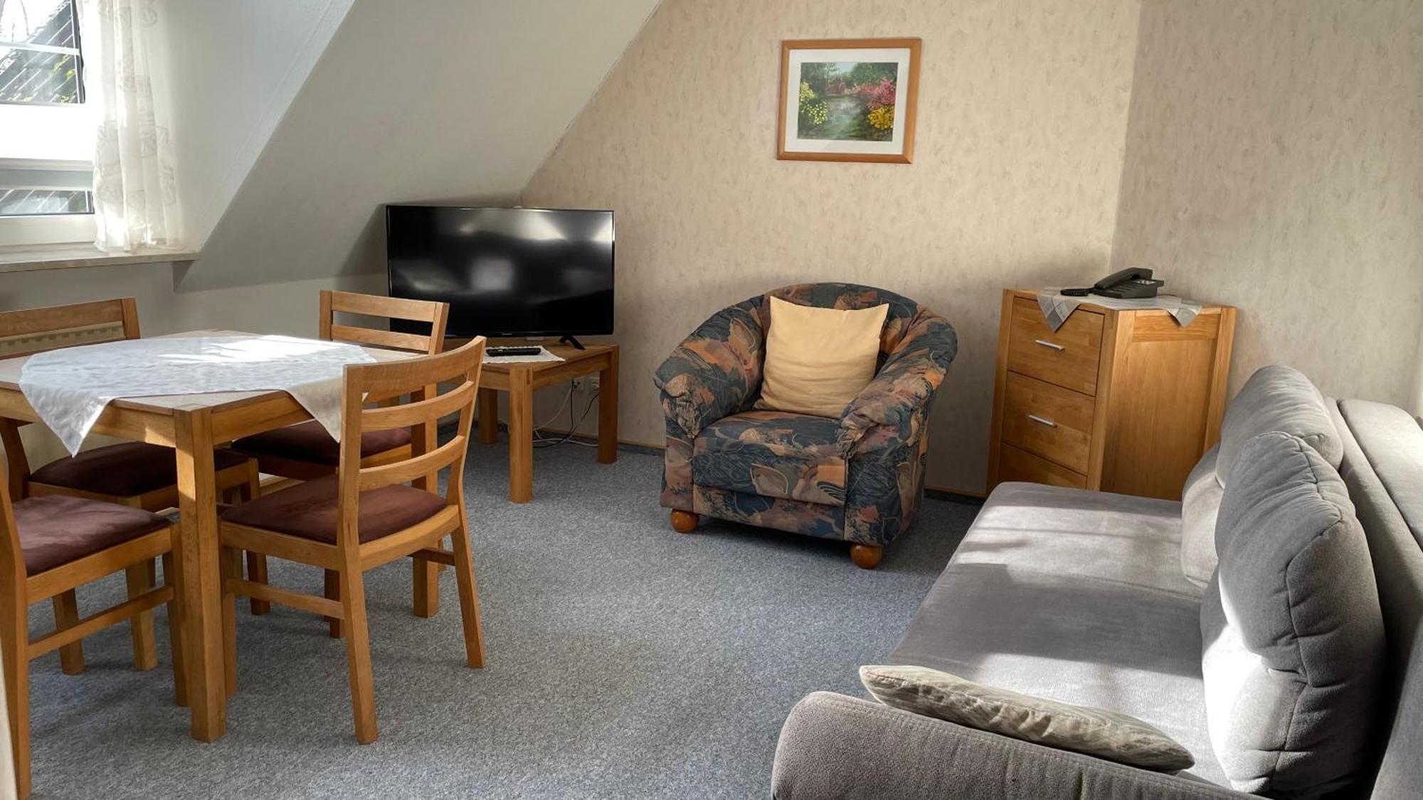 Cafe Gaubenhaus Apartment Bad Fallingbostel Bagian luar foto