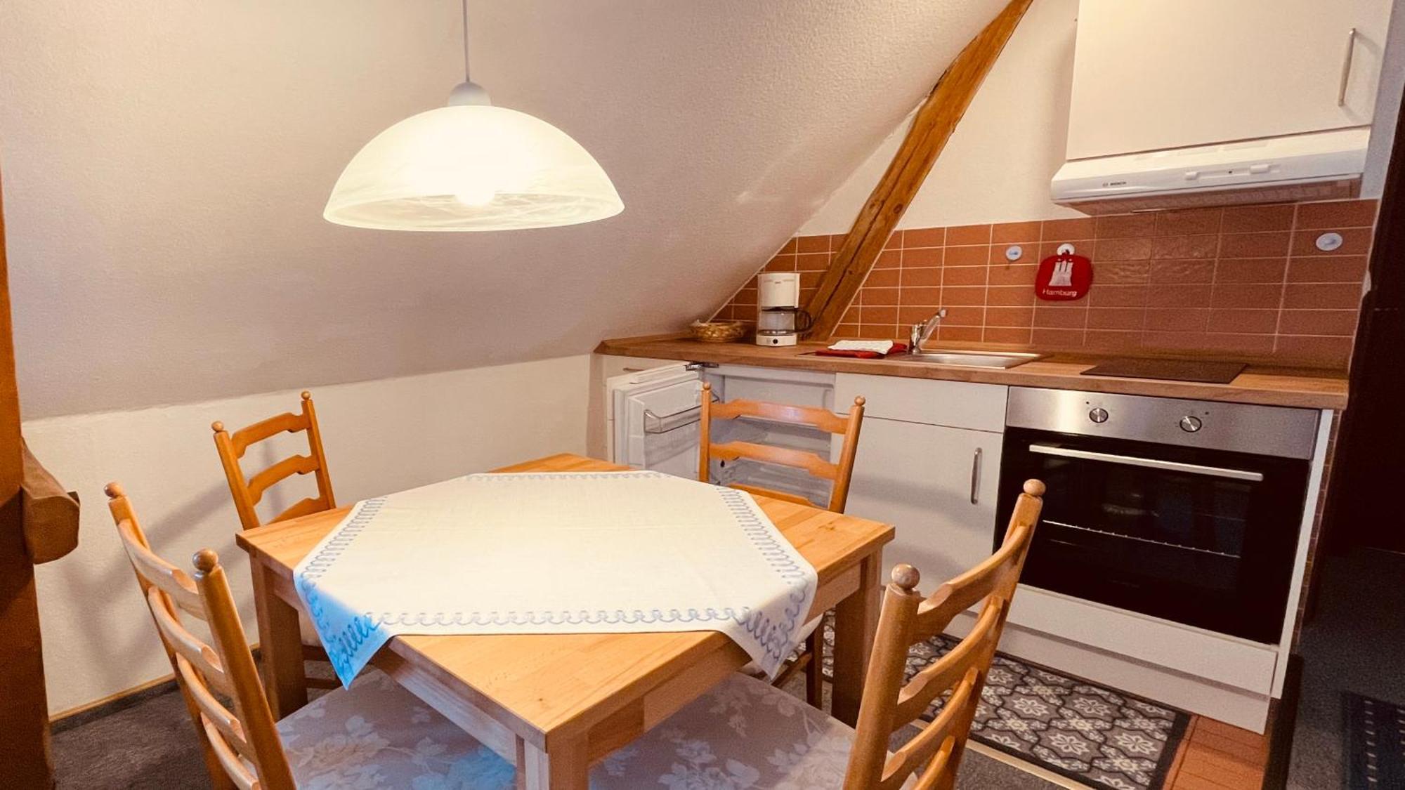 Cafe Gaubenhaus Apartment Bad Fallingbostel Bagian luar foto