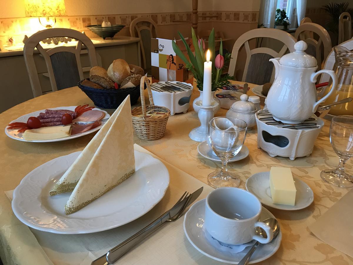 Cafe Gaubenhaus Apartment Bad Fallingbostel Bagian luar foto